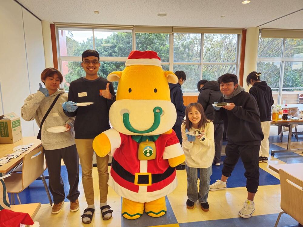 遊びに来てくれたクリスマスもうくん